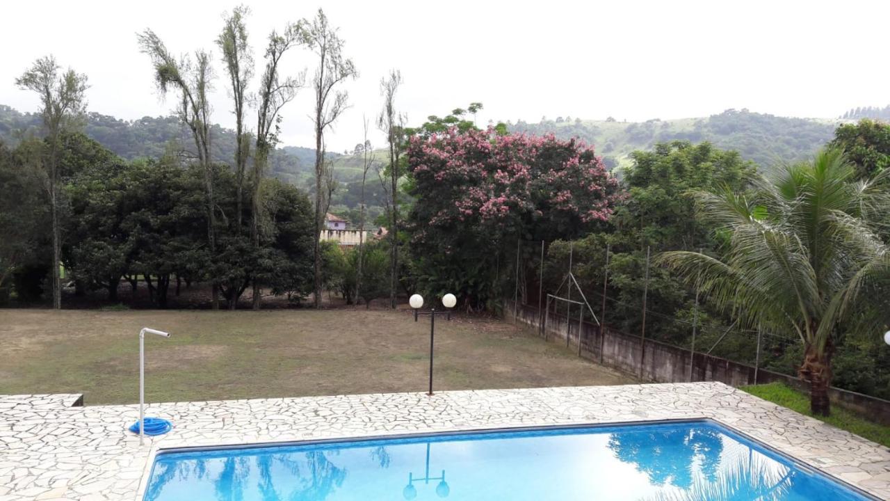 Casa De Campo "Recanto Ceu Azul" Guararema Bagian luar foto