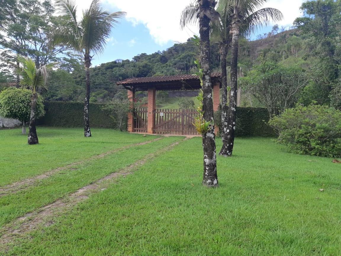 Casa De Campo "Recanto Ceu Azul" Guararema Bagian luar foto